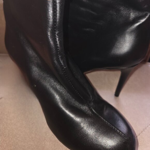 Red Valentino Black boots - Picture 1 of 3